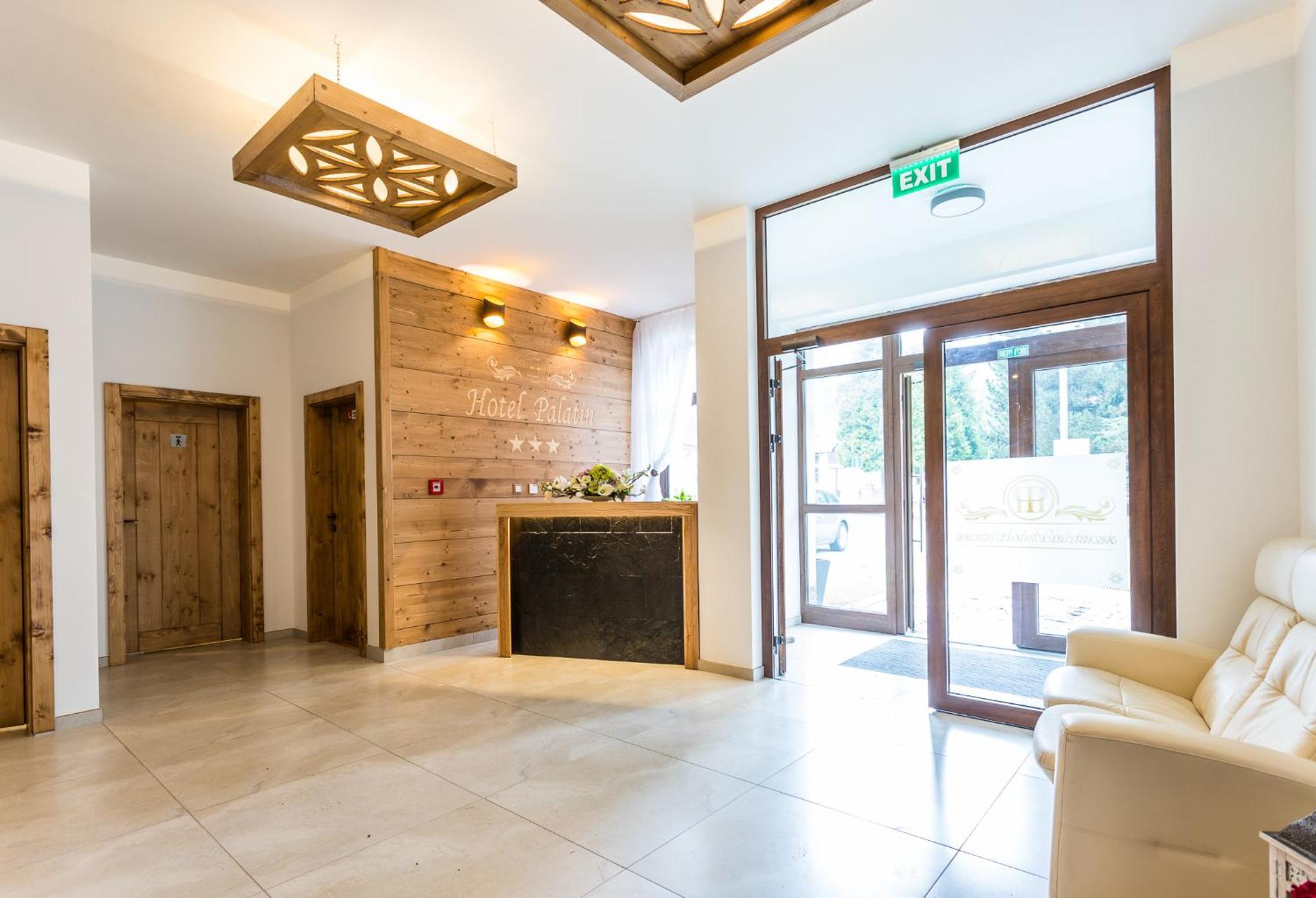 Hotel Palatin ออราฟสกี ป็อดซาม็อก ภายนอก รูปภาพ